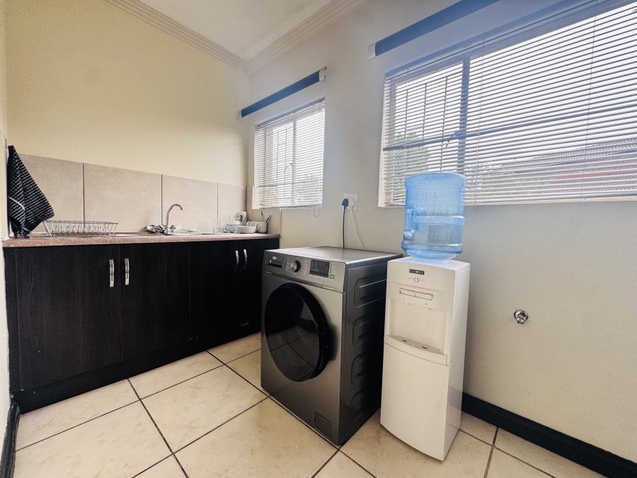 3 Bedroom Property for Sale in Flamwood North West